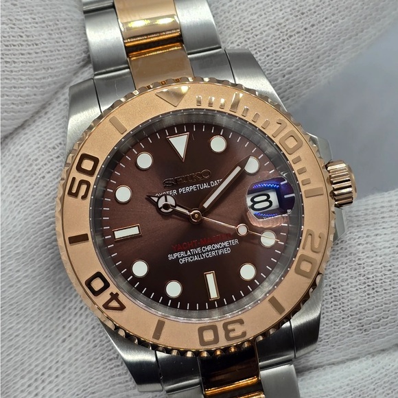 Seiko Mod: Two Tone Yachtmaster - Picture 13 of 14